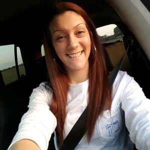 Meet your Posher, Leslie